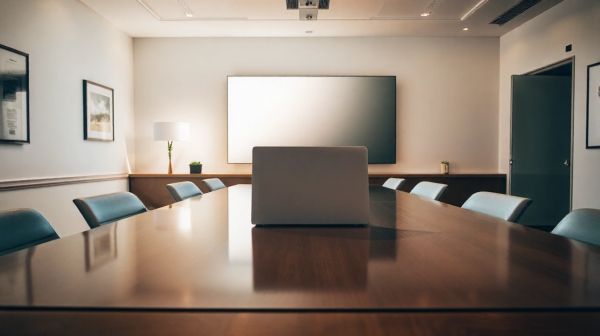 Découvrez les tarifs et caractéristiques des abonnements Semrush